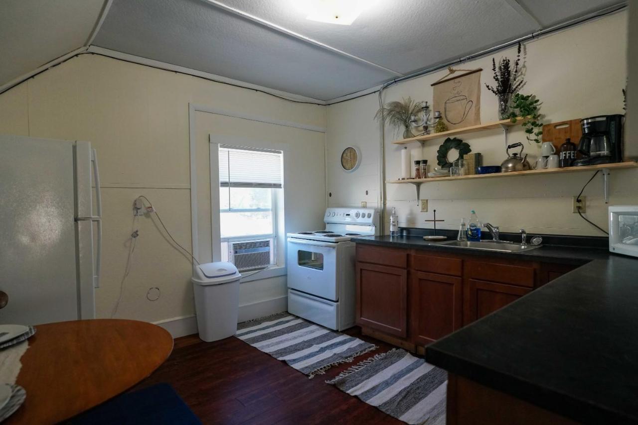 2 Bedroom Apartment Near Ndsu And Downtown Fargo Exterior foto